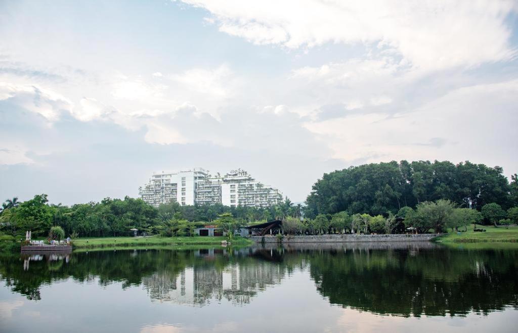 Flamingo Dai Lai Resort - By Bay Luxury Vinh Yen Buitenkant foto